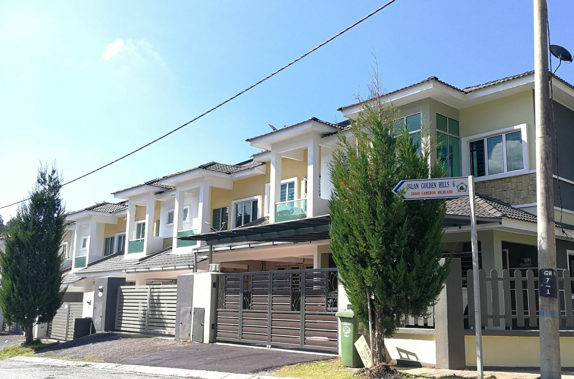 The Woodz Homestay Tanah Rata Bagian luar foto